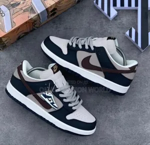 Original Nike Air Sneakers Available in Store Now.
Clean Design