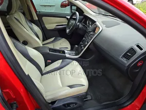 Volvo XC60 T6 R-Design Platinum AWD 2012 Red