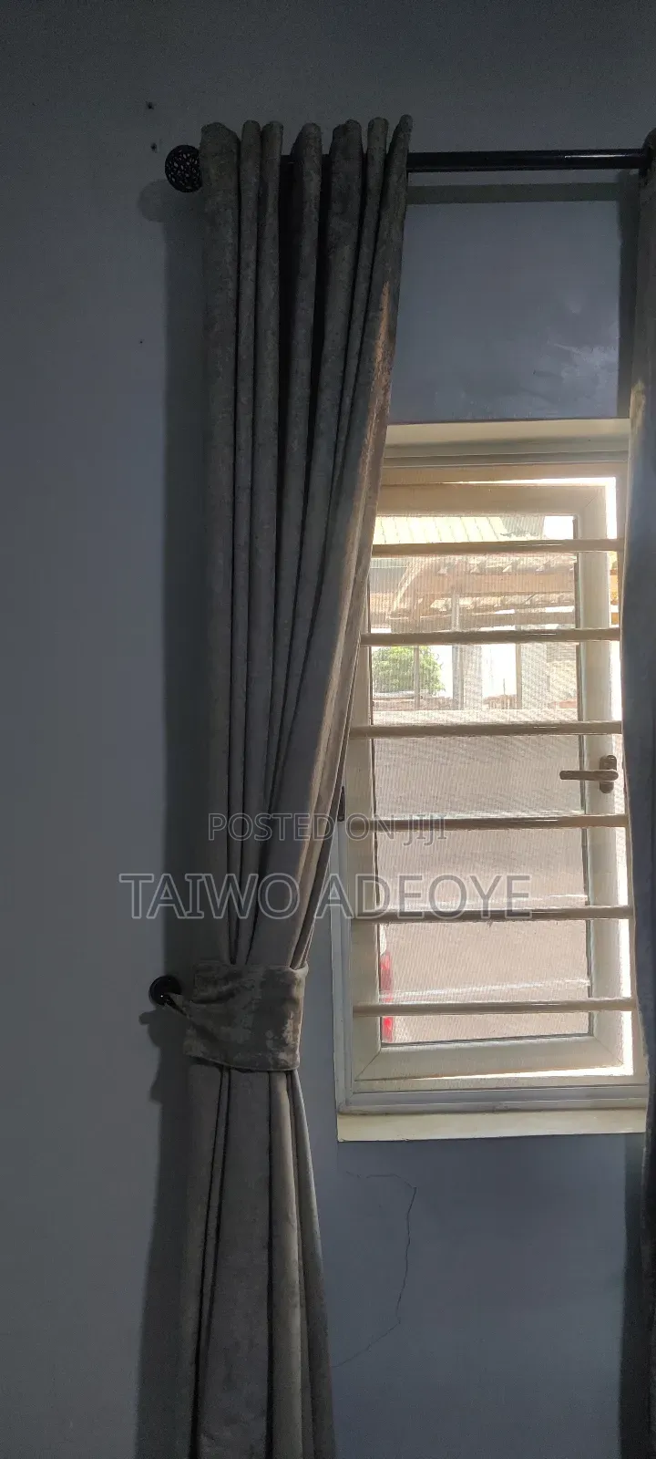 Window Curtain
