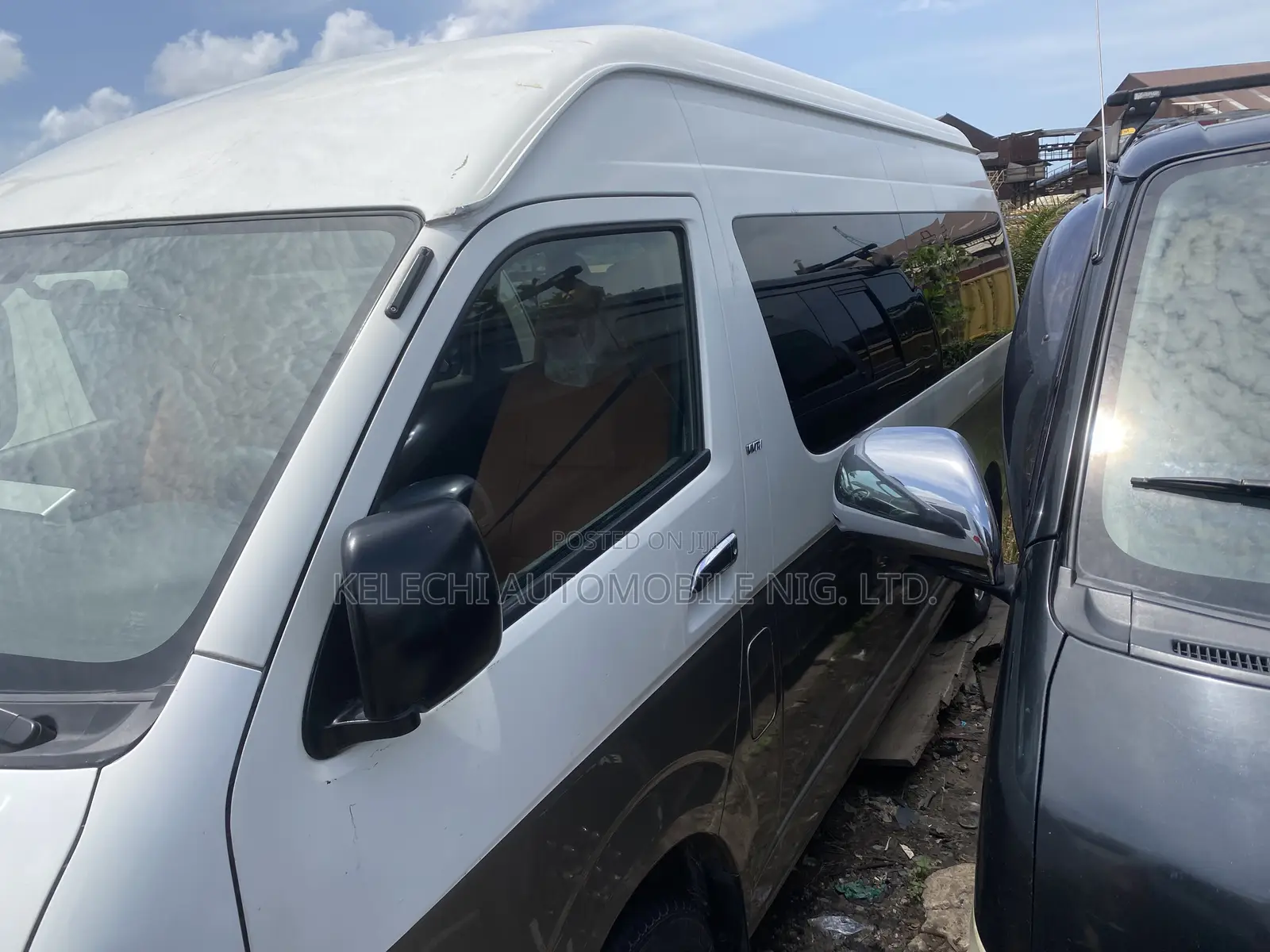 Toyota HiAce 2017 White
