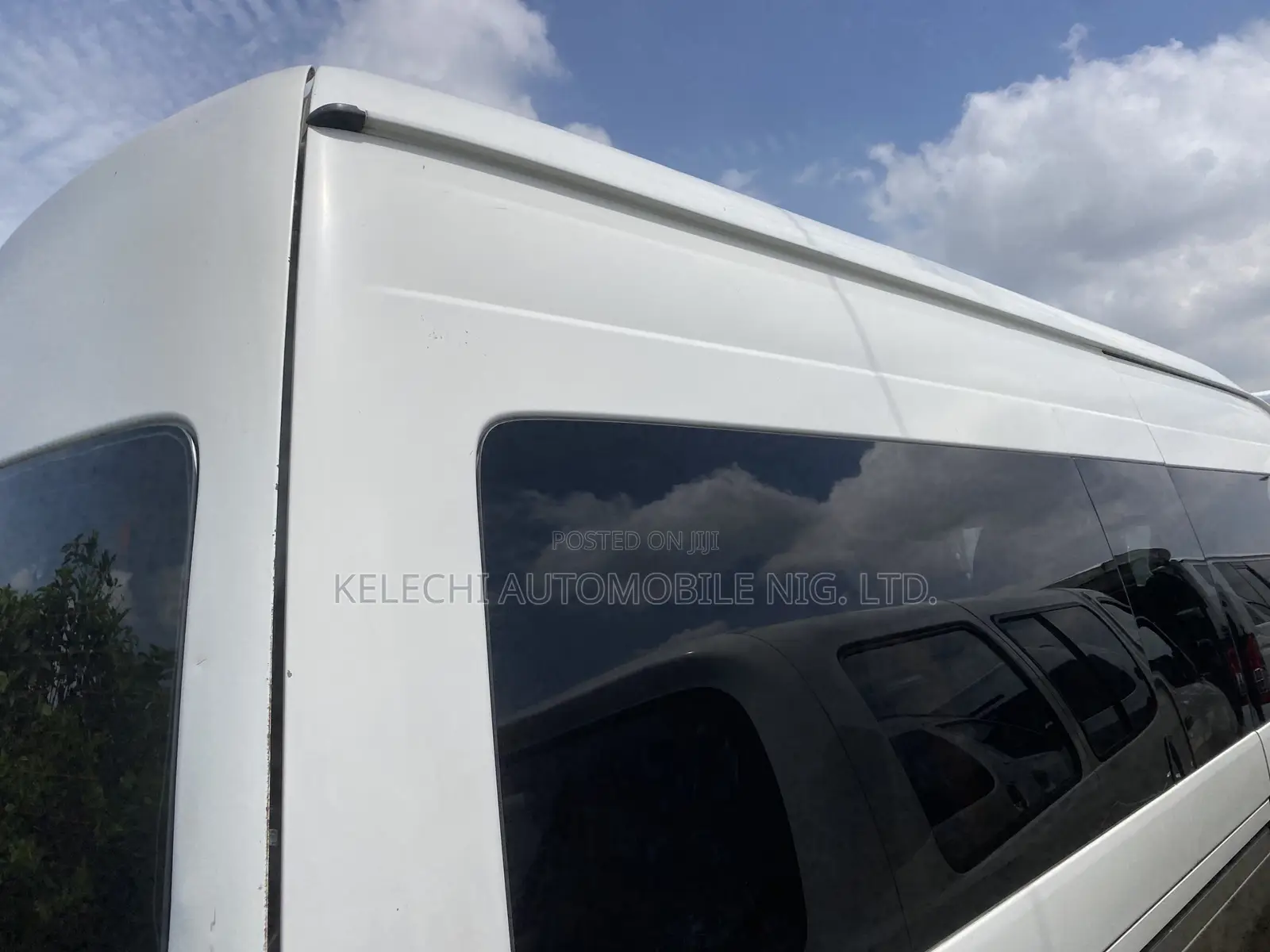 Toyota HiAce 2017 White