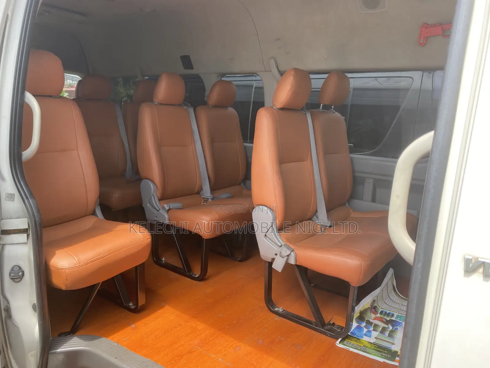 Toyota HiAce 2017 White