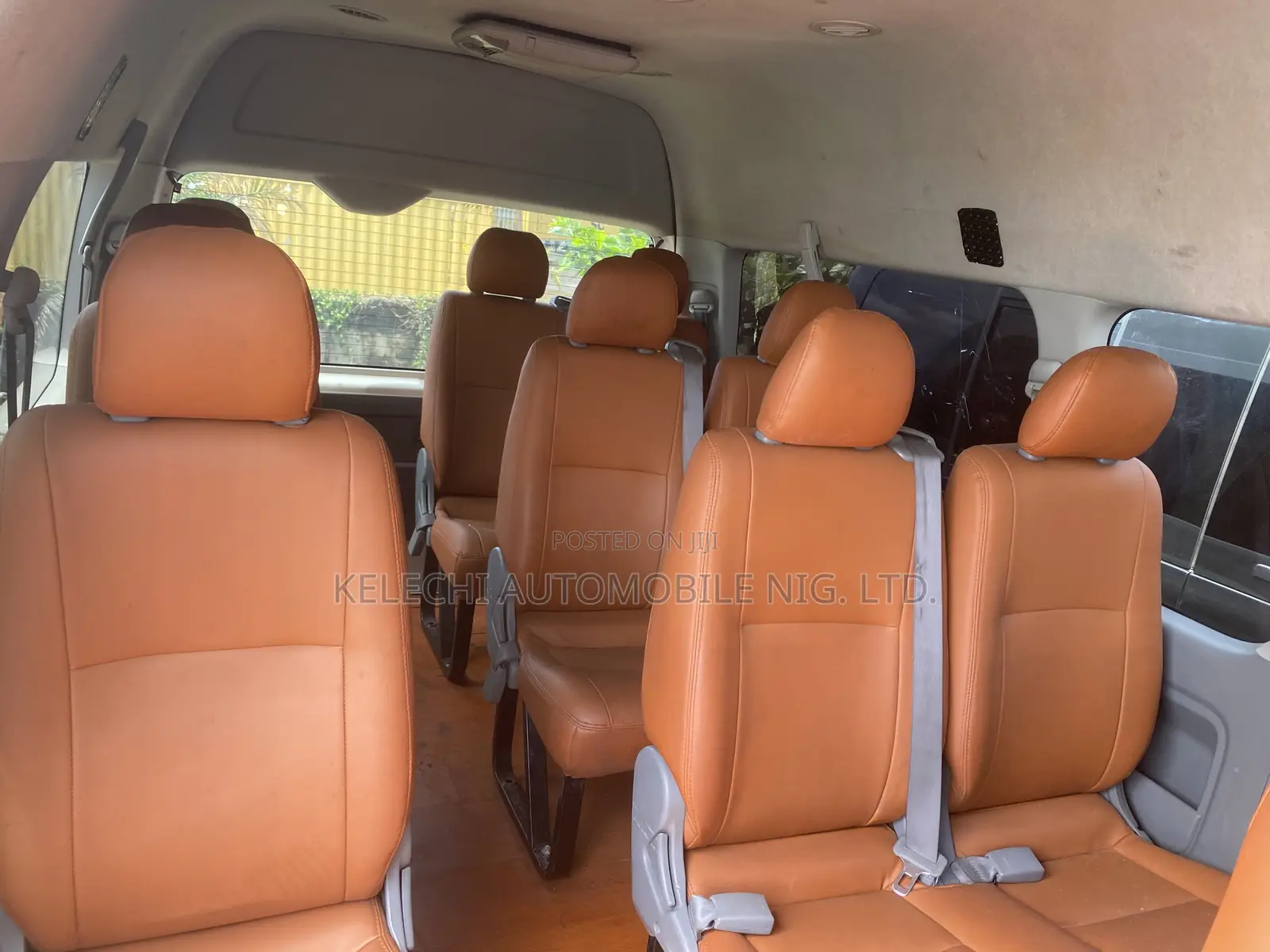 Toyota HiAce 2017 White