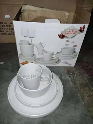 White 16-Piece Stoneware Dinner Set.