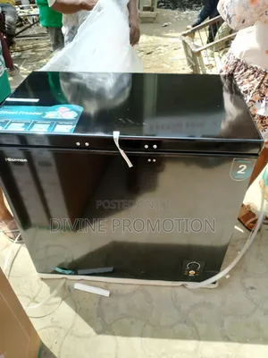 240 Liters Hisense Chest Freezer With Inner Glass, Black Color.
