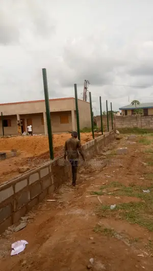 Strong Wire Mesh for Homes, Farms Garden Protection