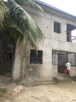 4bdrm Duplex in Obio-Akpor for sale