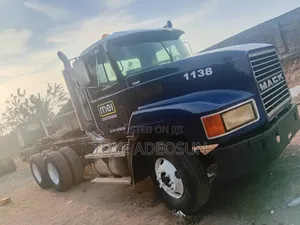 Ch Mack Trailer Head for Sale