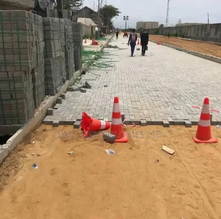 Interlocking Pavement