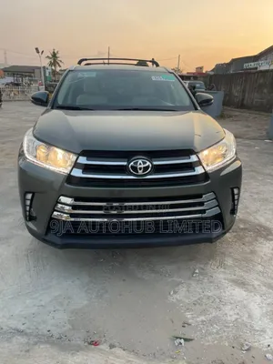 Toyota Highlander XLE 4dr SUV AWD (3.5L 6cyl 6A) 2015 Green