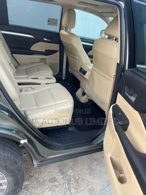 Toyota Highlander XLE 4dr SUV AWD (3.5L 6cyl 6A) 2015 Green