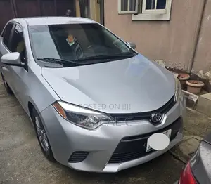 Toyota Corolla LE 4dr Sedan (1.8L 4cyl CVT) 2016 Silver
