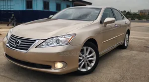 Lexus ES 350 2011 Gold