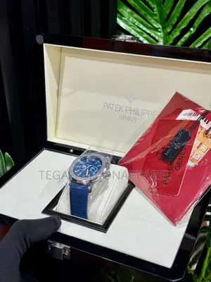 High-Quality Patek Philippe Chronographic Rubber Wristwatch