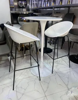 Unique Metal Style Bar Stool and Table