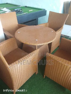 Generic 4-Seater Outdoor Rattan Dining Table and Chair Set