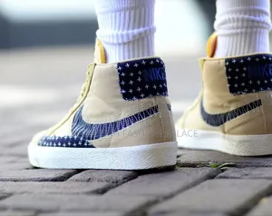 Nike Sneakers
