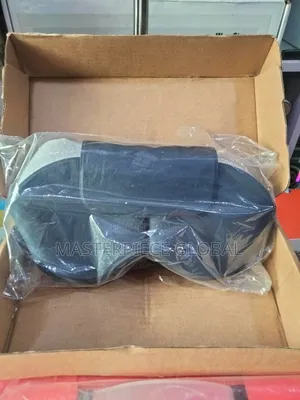 Apple Max Headphone Case