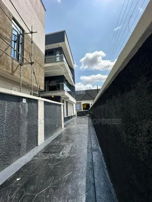 4bdrm Duplex in Omole Phase 1 for sale