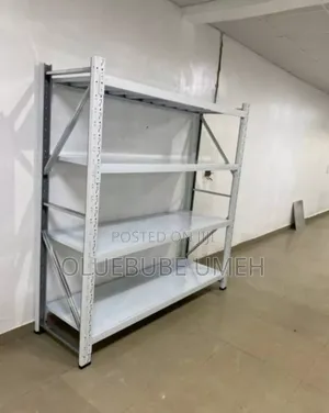 Medium Capacity Store Rack