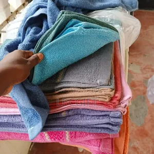 Adult Size Towels In Different Colours (Wholesales Retail