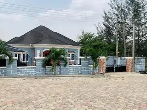 4bdrm Bungalow in Carlton Gate Estate, Akobo for sale