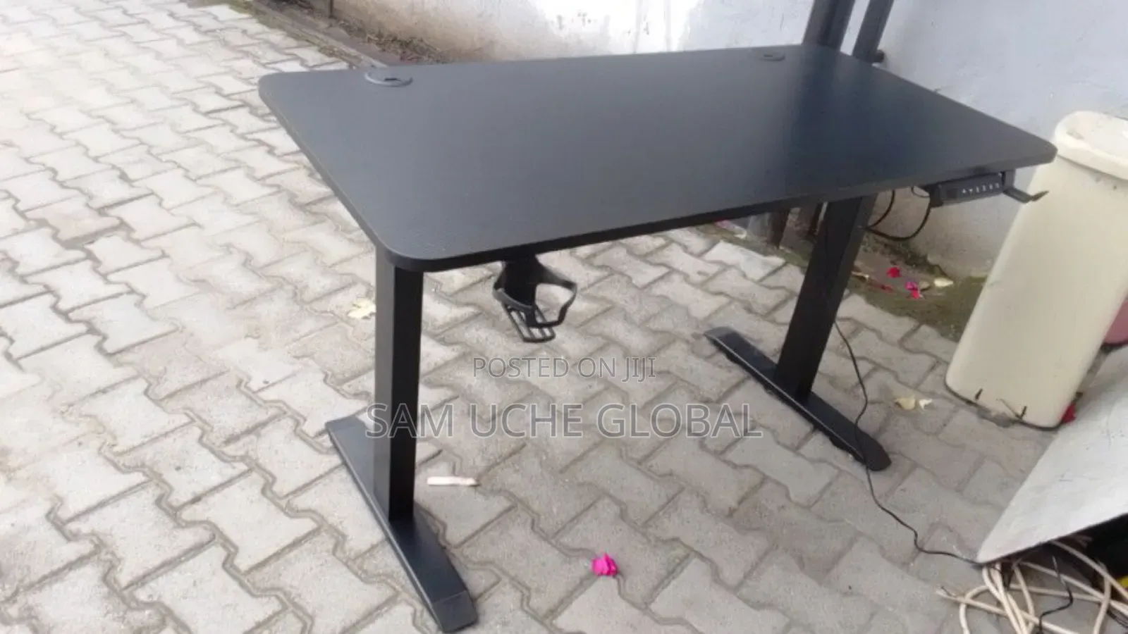 Adjustable Game Table