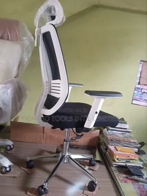 Quality Office Chair White and Black
