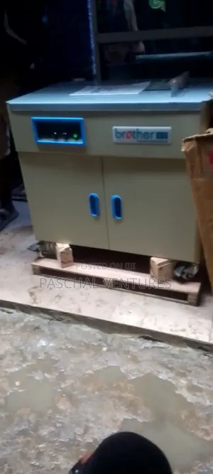 Semi Automatic Strapping Machine