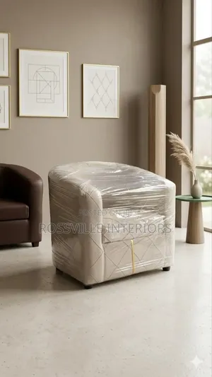 Perfect for Reading, Relaxing, or Working – A Cozy Single Chair