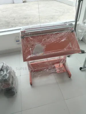 Pedal Sealing Machine With Cutter