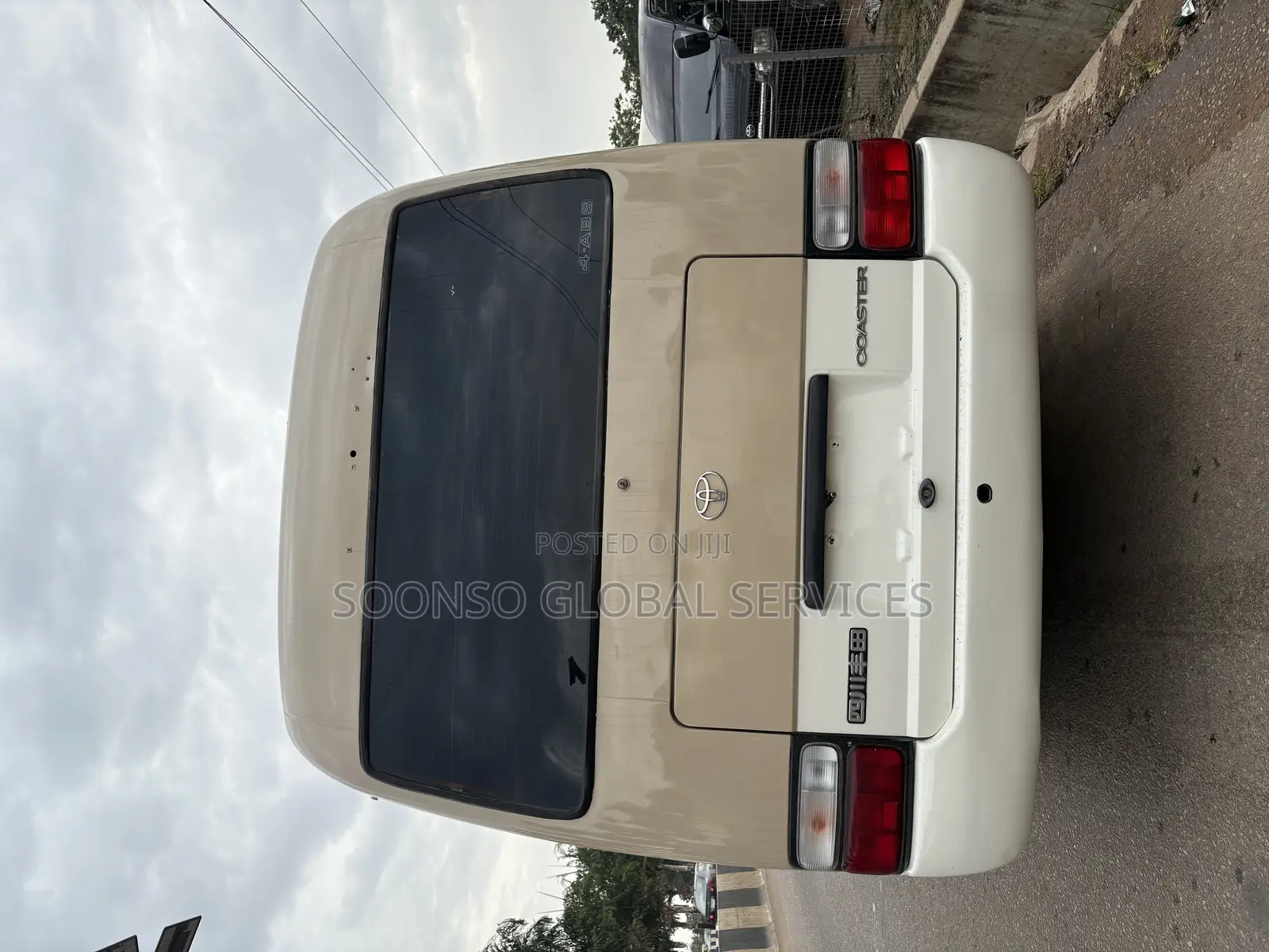 Toyota Coaster 2017 Beige