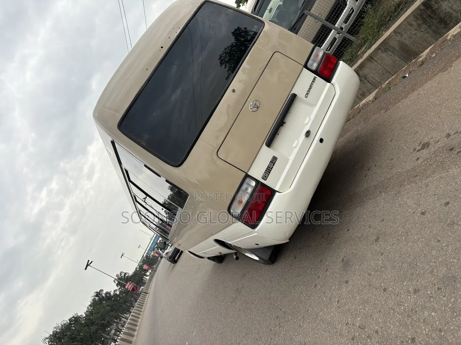 Toyota Coaster 2017 Beige