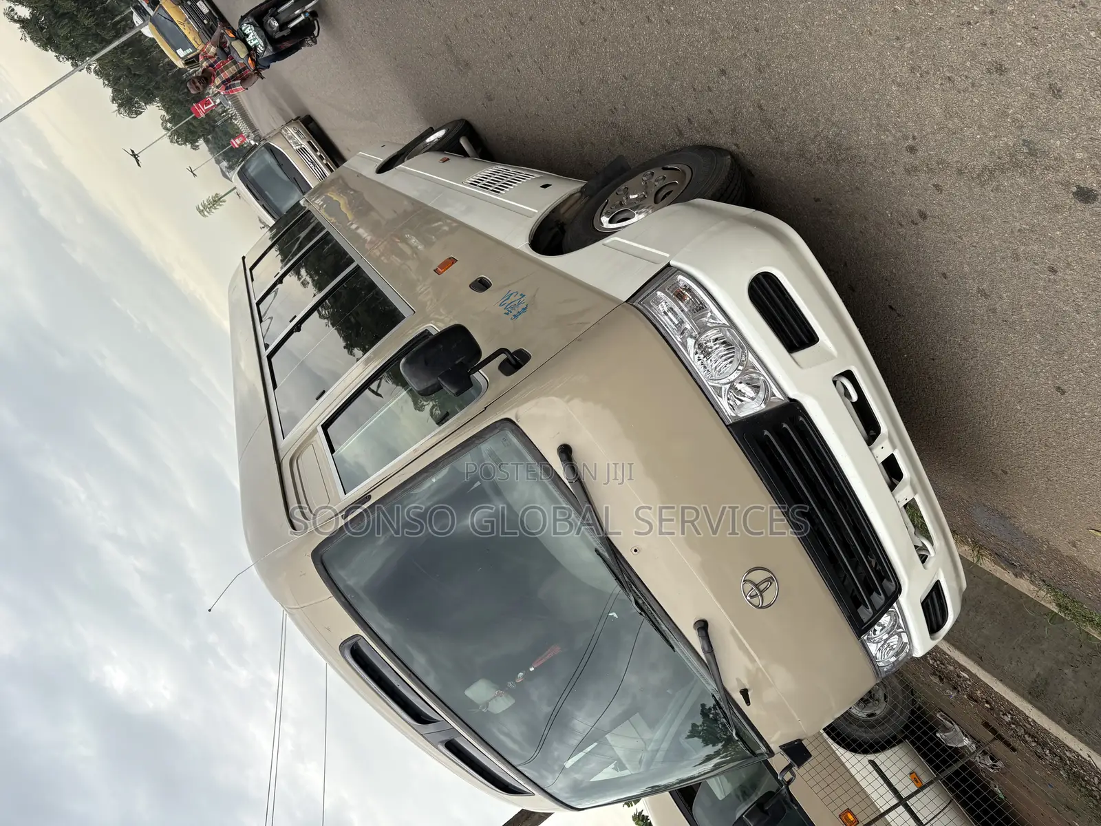 Toyota Coaster 2017 Beige