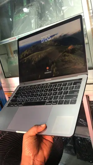 Laptop Apple MacBook Pro 2019 16GB Intel Core i7 SSD 1T