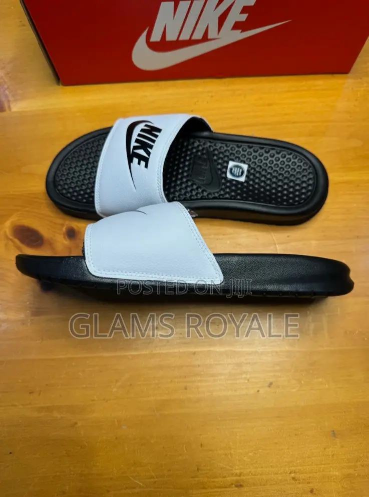 Nike Benassi