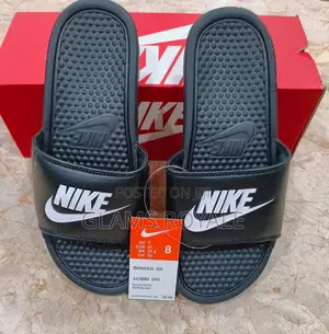Nike Benassi