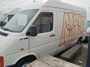 Volkswagen Transporter 2005 White