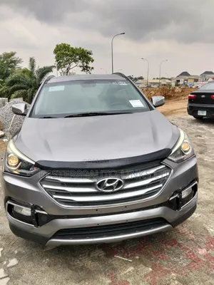 Hyundai Santa Fe SE FWD 2017 Gray
