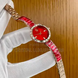 Swarovski Quality Luxury Ladies Chain Strap Wristwatch