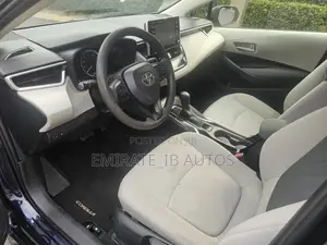 Toyota Corolla LE 2022 Blue