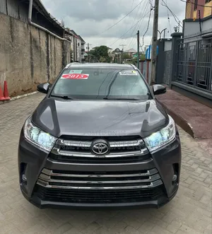Toyota Highlander Limited 4dr SUV AWD (3.5L 6cyl 6A) 2015 Gray