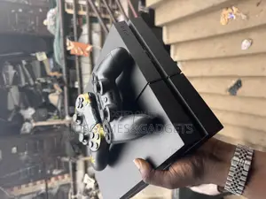 Super Clean London Used Playstation 4 Standard