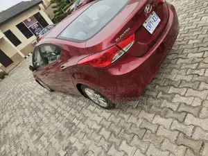 Hyundai Elantra GLS 2012 Red