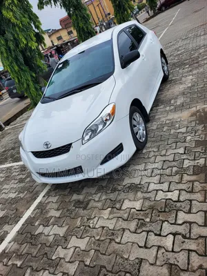 Toyota Matrix 2014 White