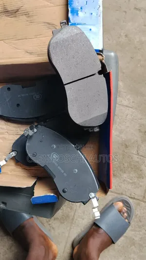 High Quality Certified Complete Front Brake Pads Volkswagen Id4 2025