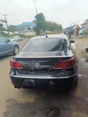 Volkswagen Passat 2014 Black