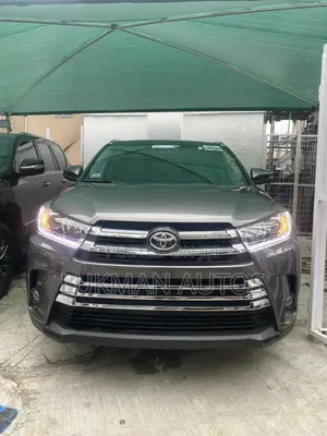 Toyota Highlander Limited 4dr SUV AWD (3.5L 6cyl 6A) 2014 Gray