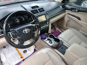 Toyota Camry XLE 4dr Sedan (2.5L 4cyl 6A) 2012 Green