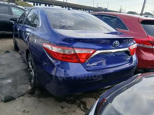 Toyota Camry XSE 4dr Sedan (3.5L 6cyl 6A) 2017 Blue